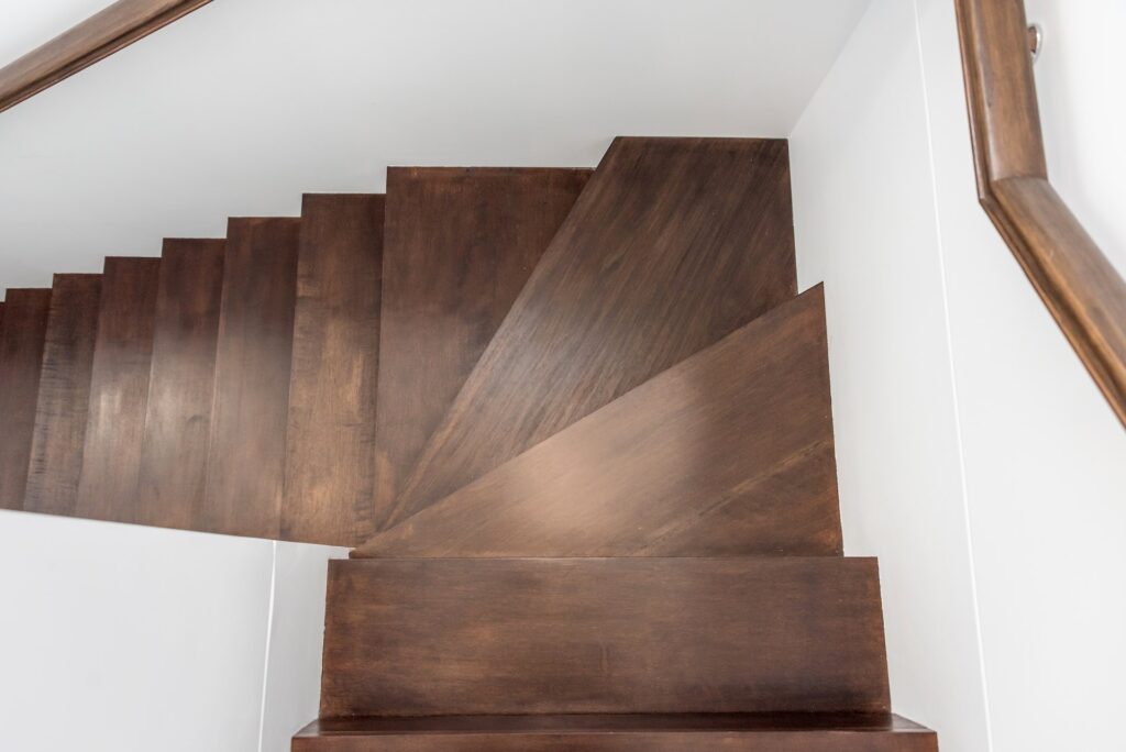 scale-in-legno-su-misura